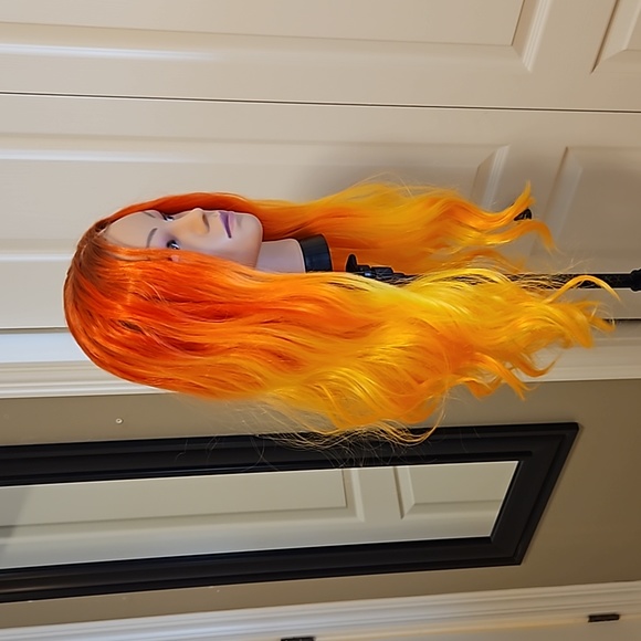 Lace front synthetic wig - Picture 8 of 8